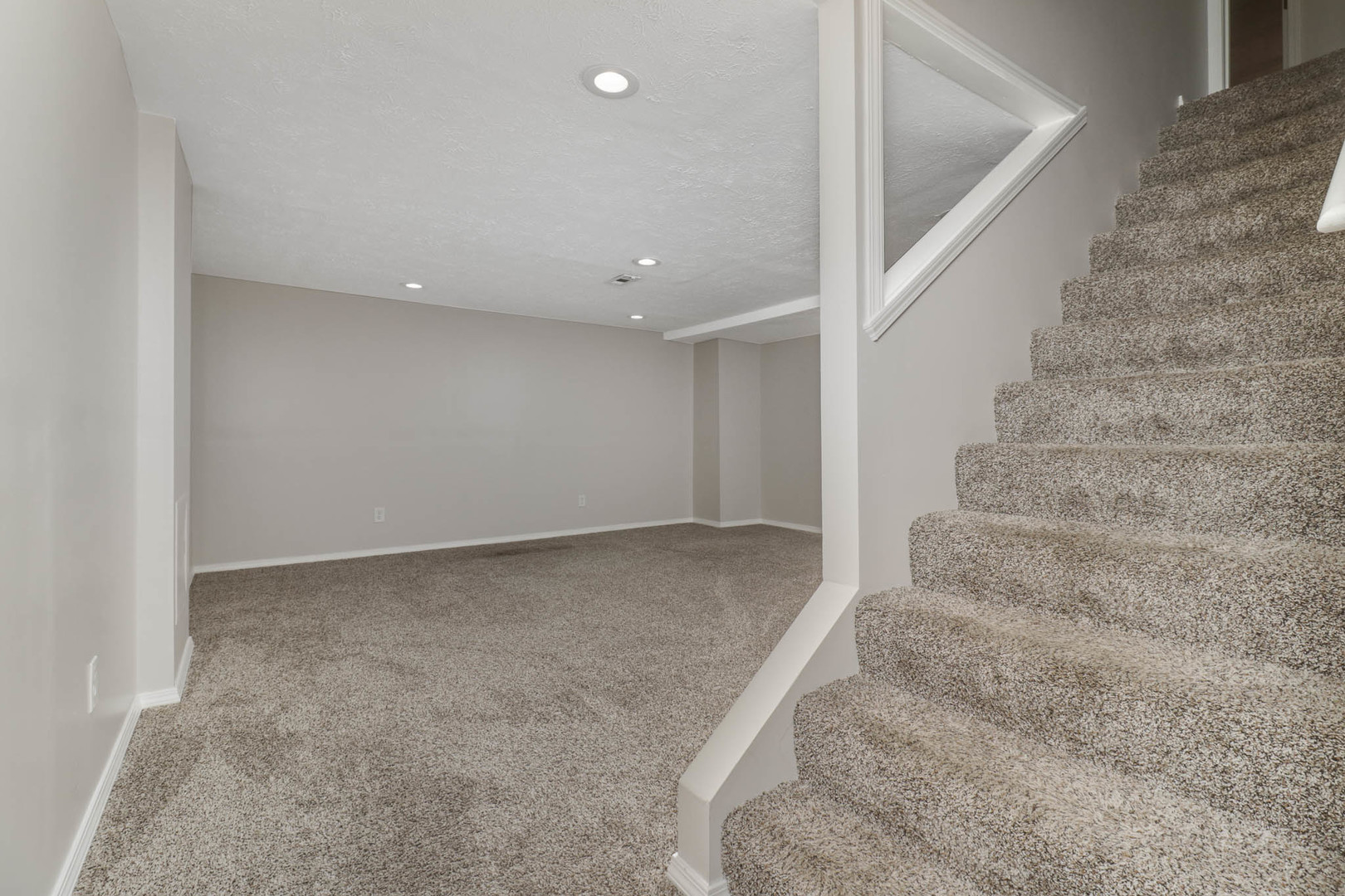 1407 Ridgeport Avenue Bloomington, IL 61704 - Photo 25 of 41