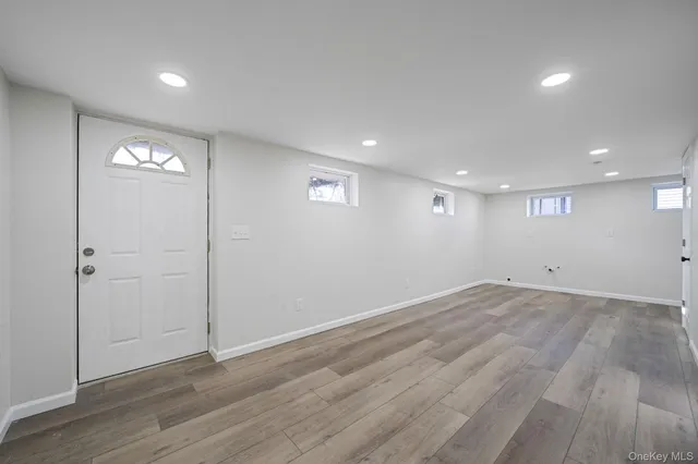 $749,999 | 20 Bowling Lane, Deer Park, NY 11729