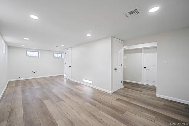 $749,999 | 20 Bowling Lane, Deer Park, NY 11729