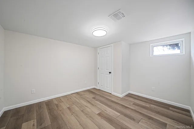 $749,999 | 20 Bowling Lane, Deer Park, NY 11729