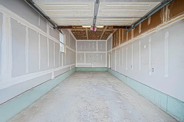 $749,999 | 20 Bowling Lane, Deer Park, NY 11729