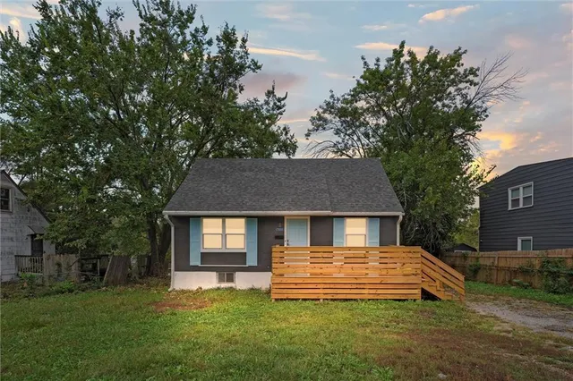 $179,900 | 7509 East 50th Street, Kansas City, MO 64129