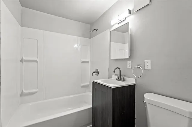 $179,900 | 7509 East 50th Street, Kansas City, MO 64129