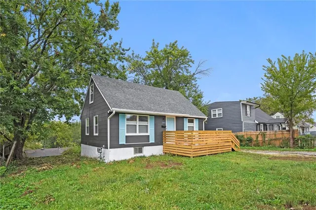 $179,900 | 7509 East 50th Street, Kansas City, MO 64129