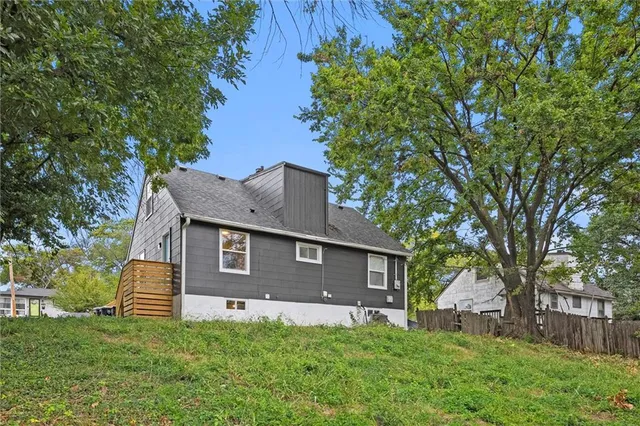 $179,900 | 7509 East 50th Street, Kansas City, MO 64129