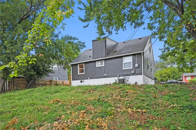 $179,900 | 7509 East 50th Street, Kansas City, MO 64129