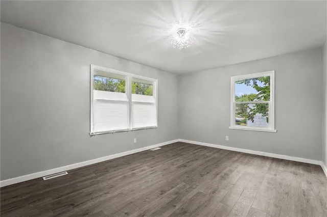 $179,900 | 7509 East 50th Street, Kansas City, MO 64129