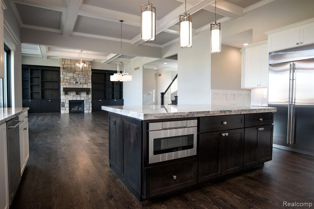 632 Wellington Circle Rochester Hills, MI 48309 - Photo 22 of 40