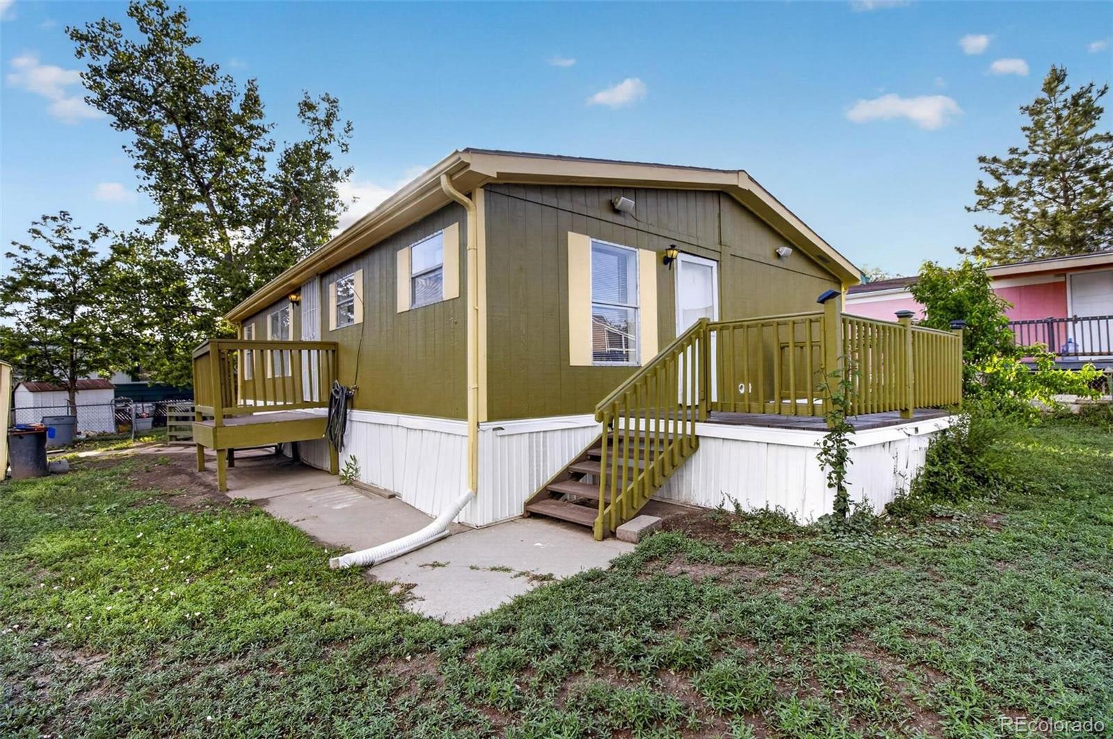 10201 Riverdale Road Thornton, CO 80229 - Photo 2 of 19