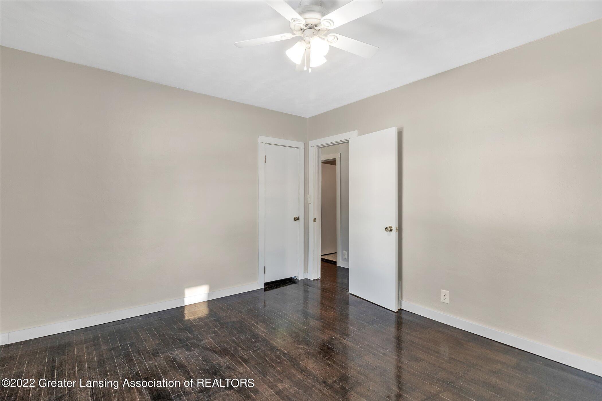 609 South Cochran Road Charlotte, MI 48813 - Photo 21 of 38 21--609-S-Cochran-Ave-WindowStill-Real-E