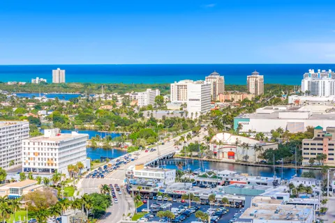$899,000 | 903 Northeast 17th Way, Unit 104, Fort Lauderdale, FL 33304
