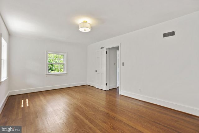 $1,097,000 | 6675 32nd Place Northwest, Washington, DC 20015