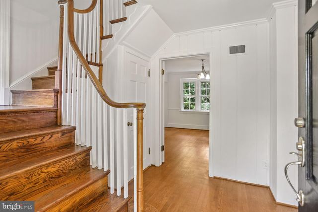 $1,097,000 | 6675 32nd Place Northwest, Washington, DC 20015