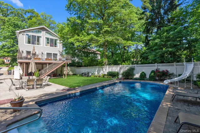 $1,799,000 | 41-27 Orient Avenue | Douglaston
