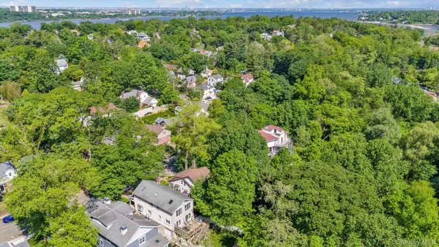 $1,799,000 | 41-27 Orient Avenue | Douglaston