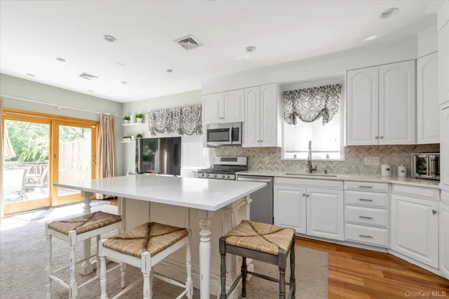 $1,799,000 | 41-27 Orient Avenue | Douglaston