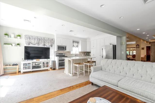 $1,799,000 | 41-27 Orient Avenue | Douglaston