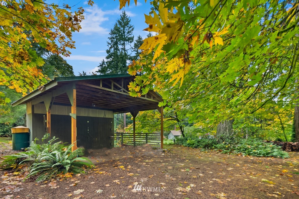 11709 Southwest Shawnee Road Vashon, WA 98070 - Photo 23 of 36 Gallery Image 23