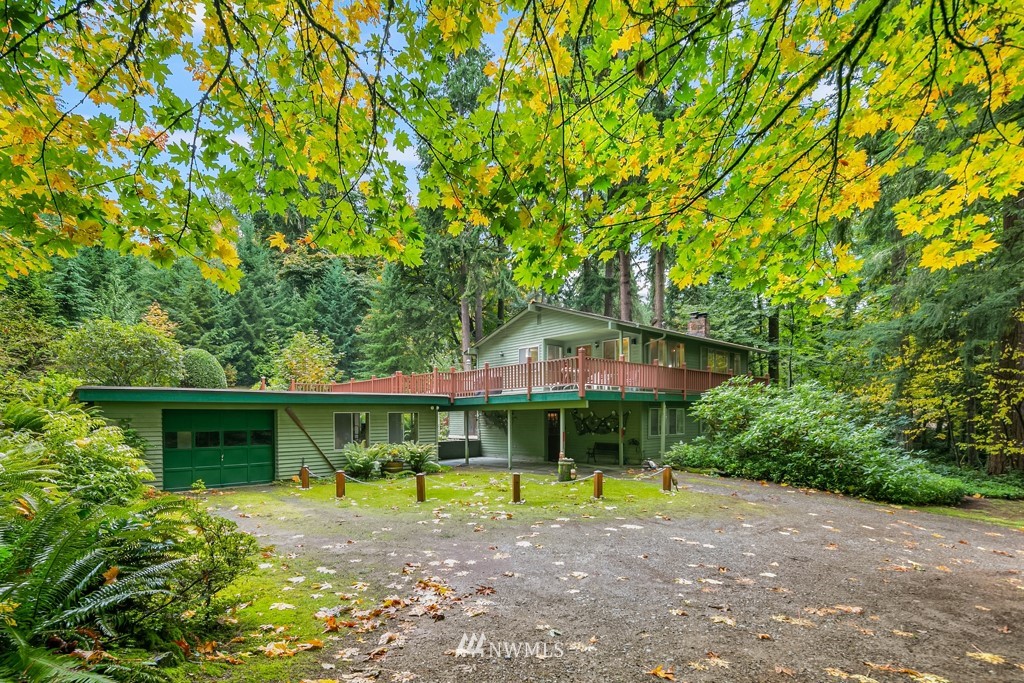 11709 Southwest Shawnee Road Vashon, WA 98070 - Photo 5 of 36 Gallery Image 5