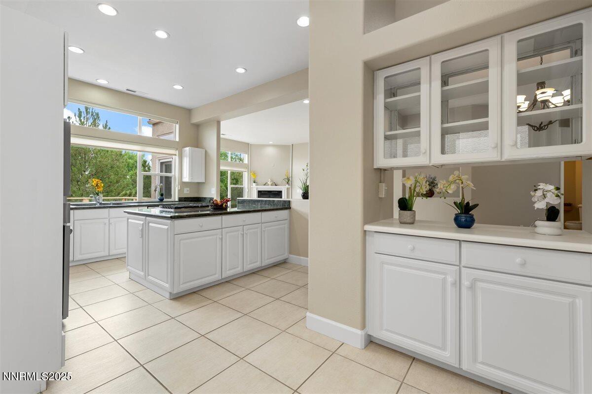 2543 Edgerock Road Reno, NV 89519 - Photo 11 of 57 20-DSC_3660