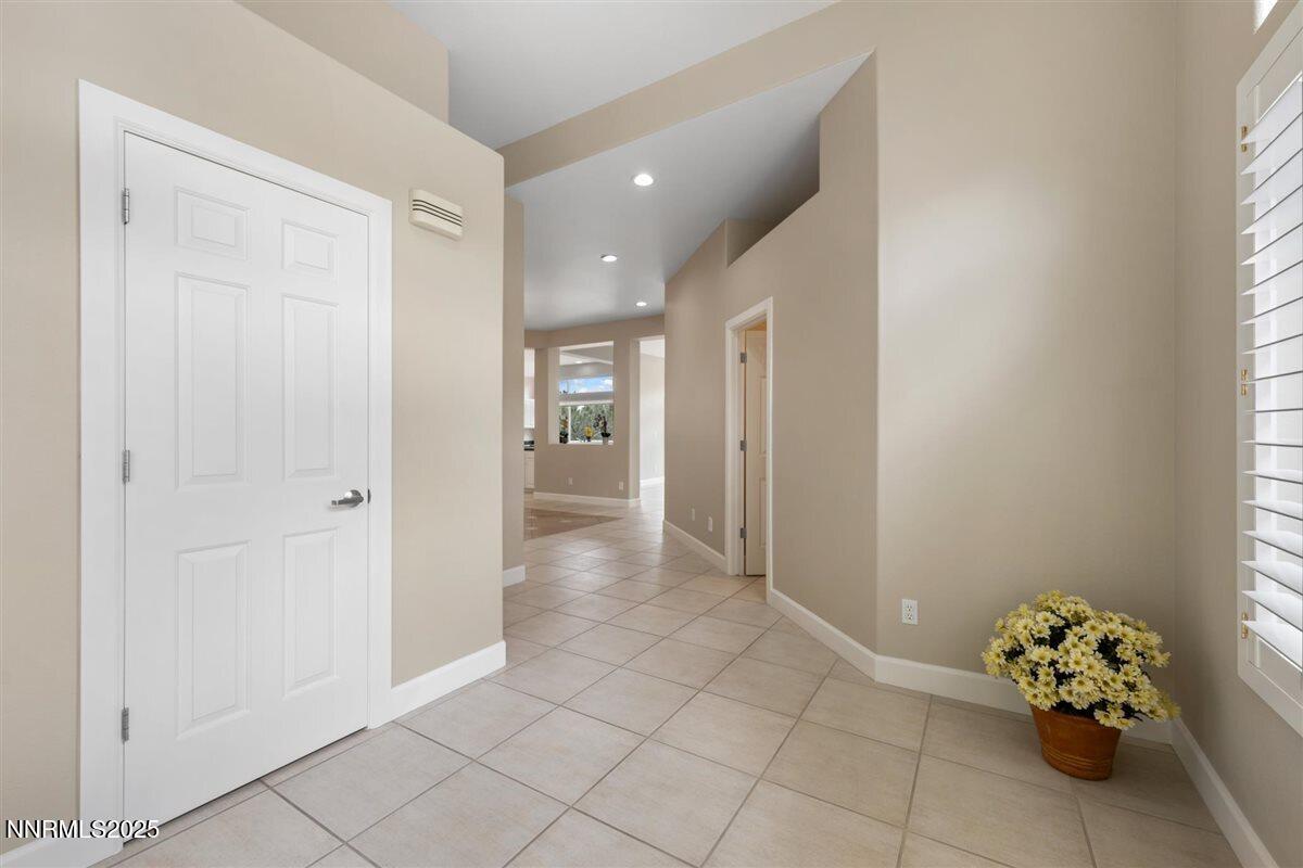 2543 Edgerock Road Reno, NV 89519 - Photo 13 of 57 06-DSC_3535