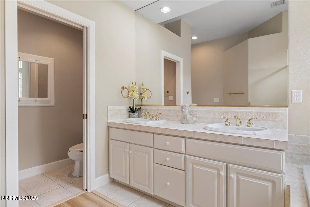 2543 Edgerock Road Reno, NV 89519 - Photo 21 of 57 30-DSC_3769