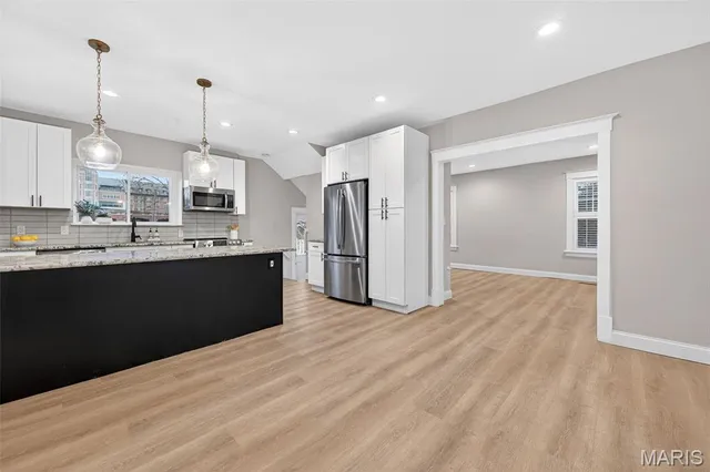 $439,900 | 6810 Pershing Avenue, University City, MO 63130