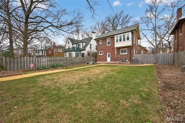 $439,900 | 6810 Pershing Avenue, University City, MO 63130