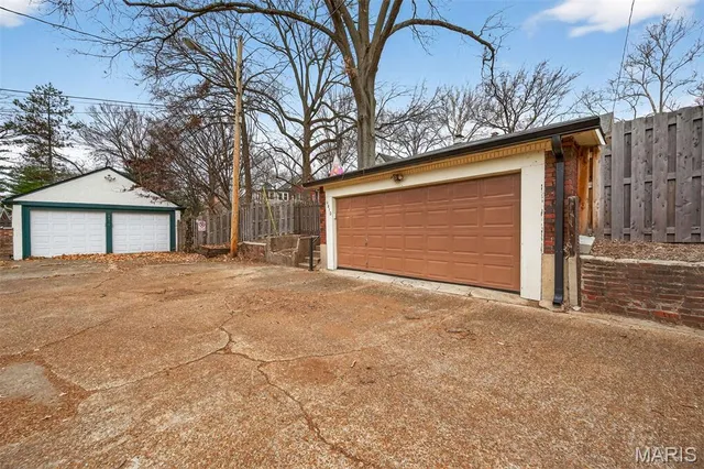 $439,900 | 6810 Pershing Avenue, University City, MO 63130