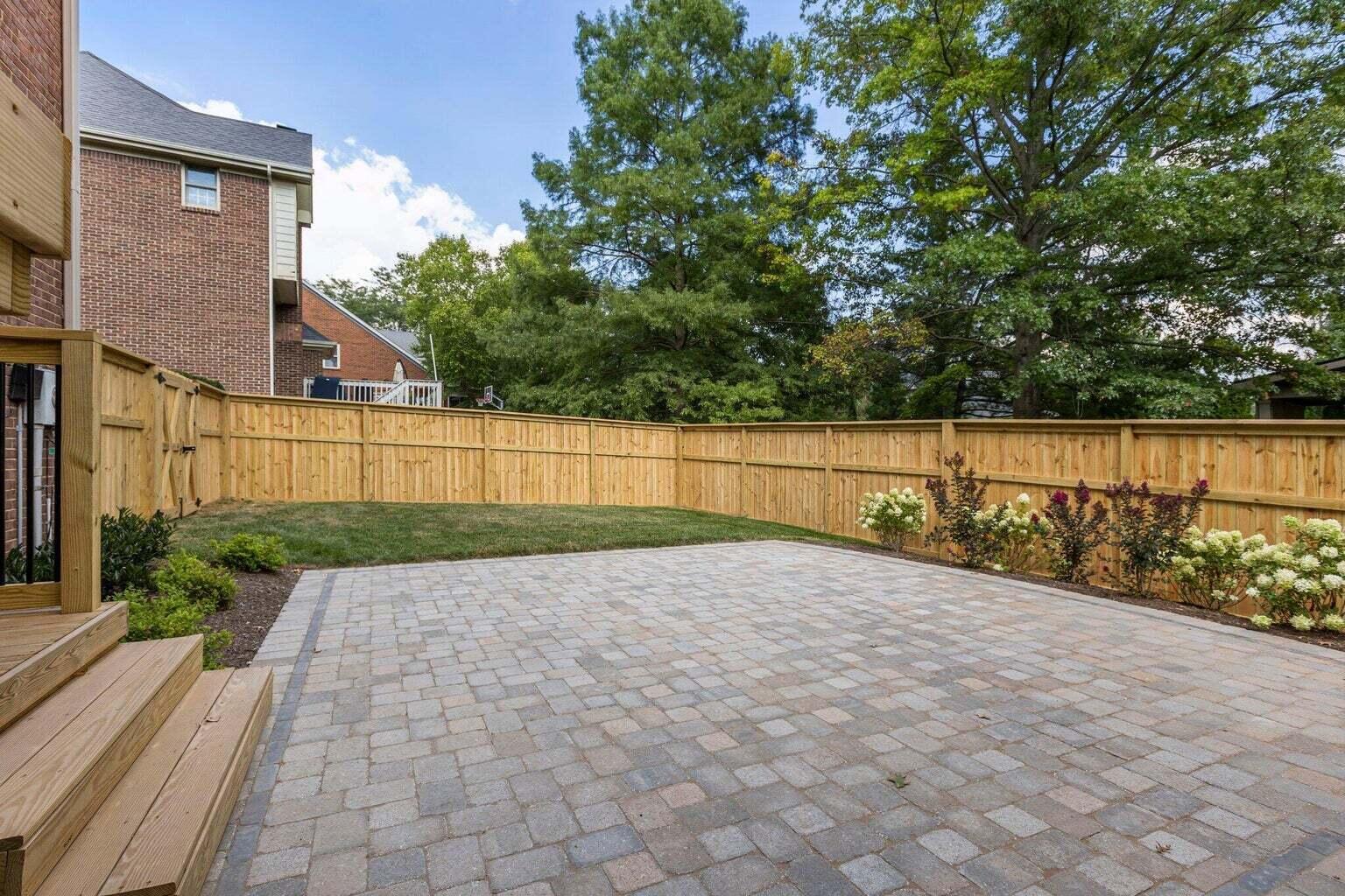 4744 Inman Drive Lexington, KY 40513 - Photo 37 of 42 inman40