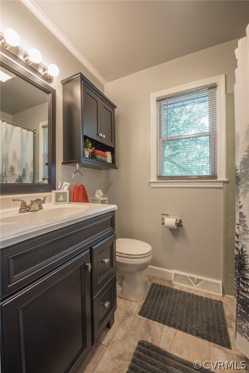 15501 Saddlebrook Road Chesterfield, VA 23838 - Photo 25 of 44 a bathroom with a sink and a mirror