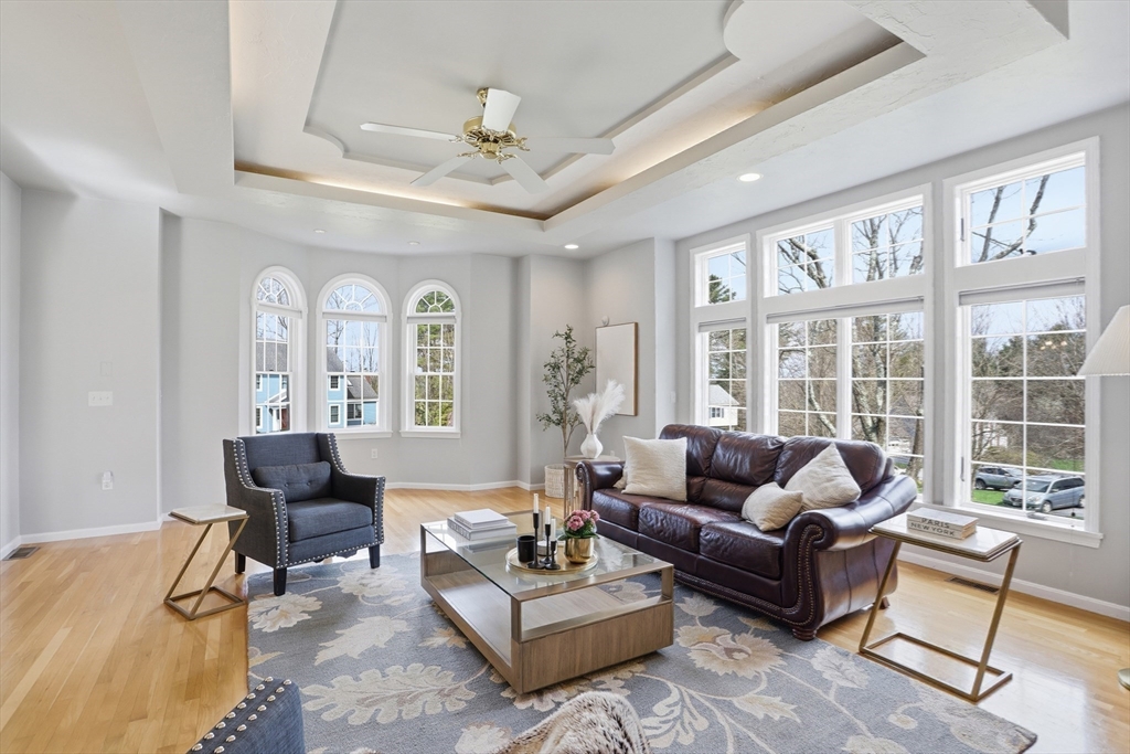 18 Chicory Road, Unit 18 Westford, MA 01886 - Photo 4 of 33 Gallery Image 4