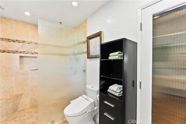 $1,579,000 | 16772 Glenhaven Lane, Huntington Beach, CA 92647