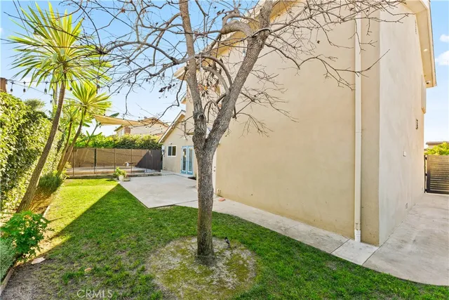 $1,579,000 | 16772 Glenhaven Lane, Huntington Beach, CA 92647