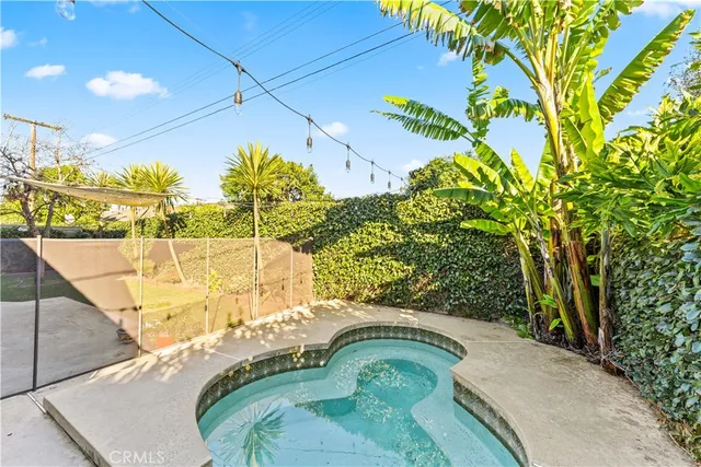 $1,579,000 | 16772 Glenhaven Lane, Huntington Beach, CA 92647