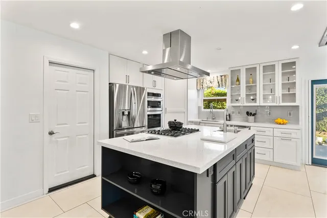 $1,579,000 | 16772 Glenhaven Lane, Huntington Beach, CA 92647