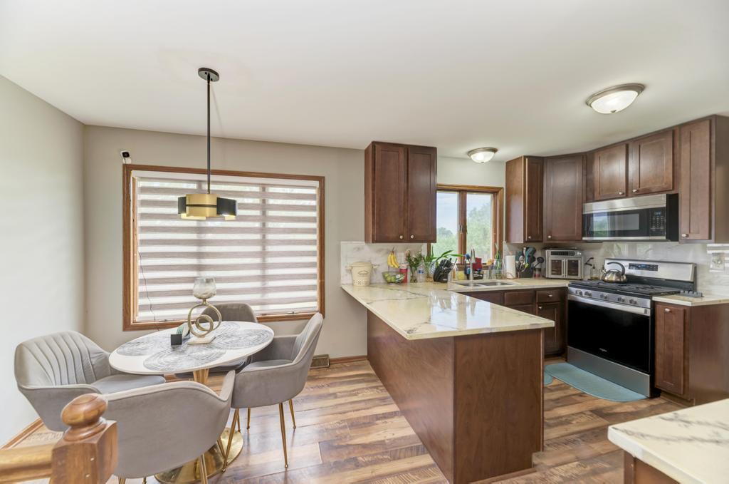 202 North Bridge Road DeKalb, IL 60115 - Photo 16 of 32