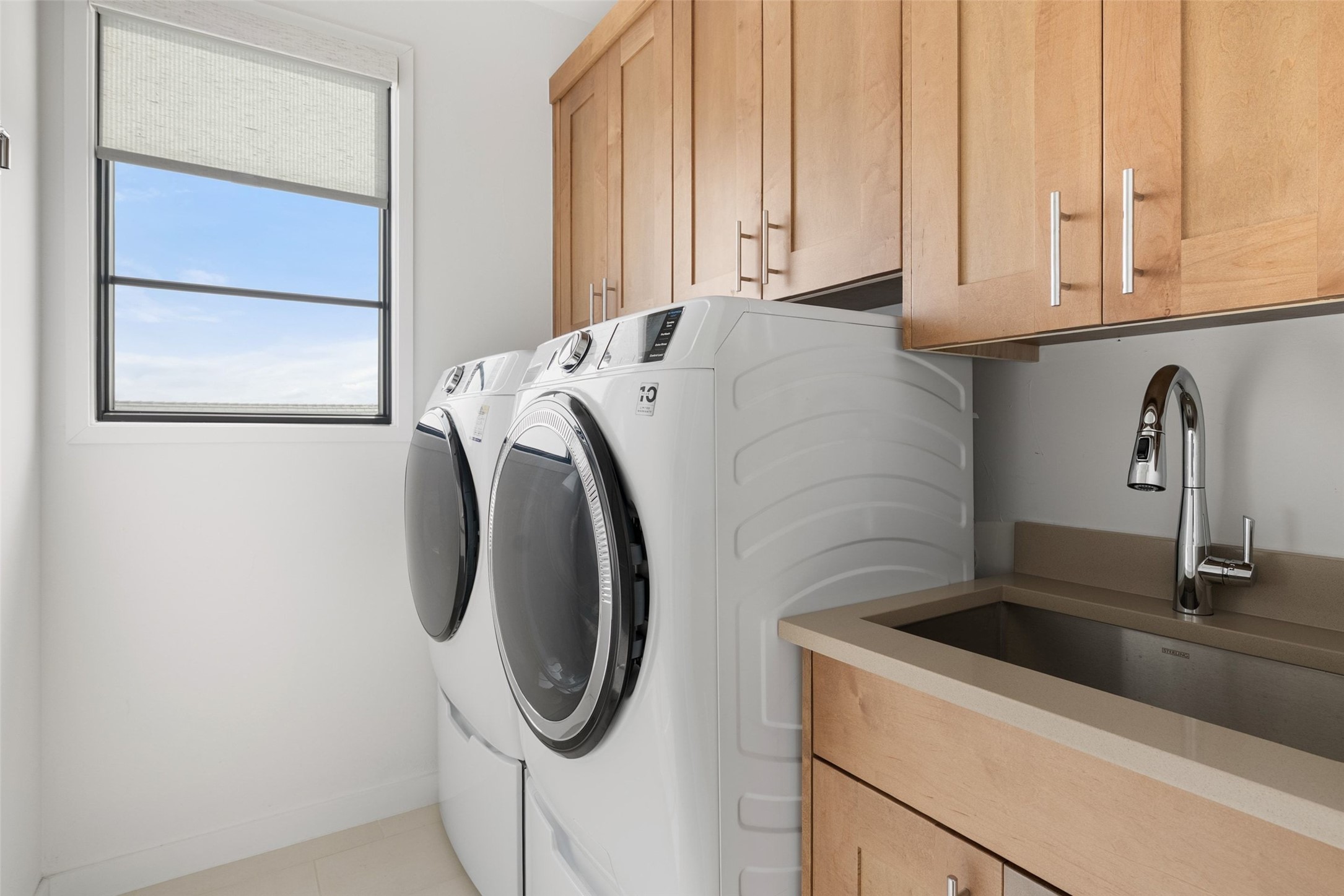 700 Ariana Court Austin, TX 78746 - Photo 28 of 39 Laundry room