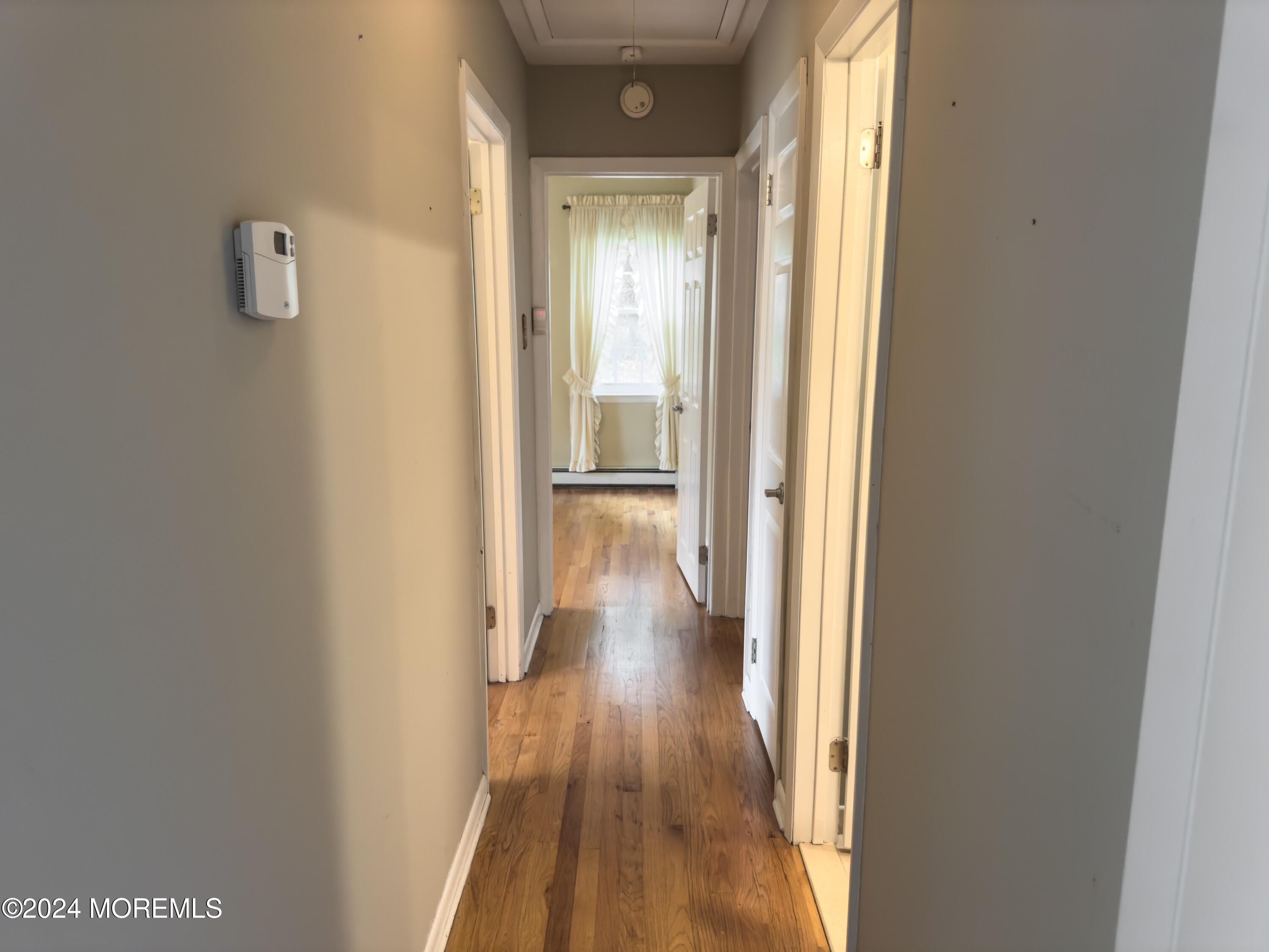 56 Toms River Road Jackson, NJ 08527 - Photo 11 of 58 56 Toms River Hallway