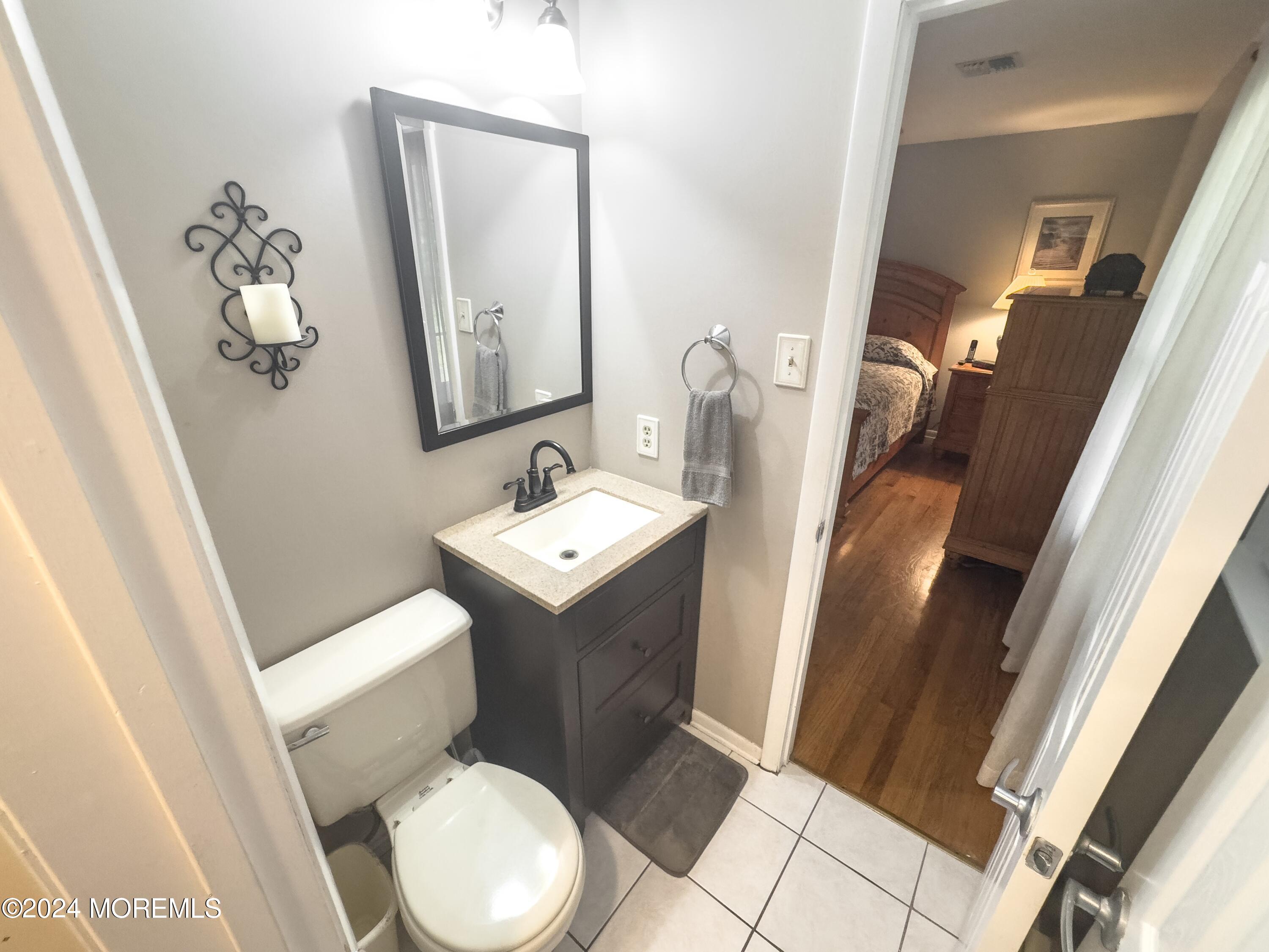 56 Toms River Road Jackson, NJ 08527 - Photo 15 of 58 56 Toms River Half Bath2