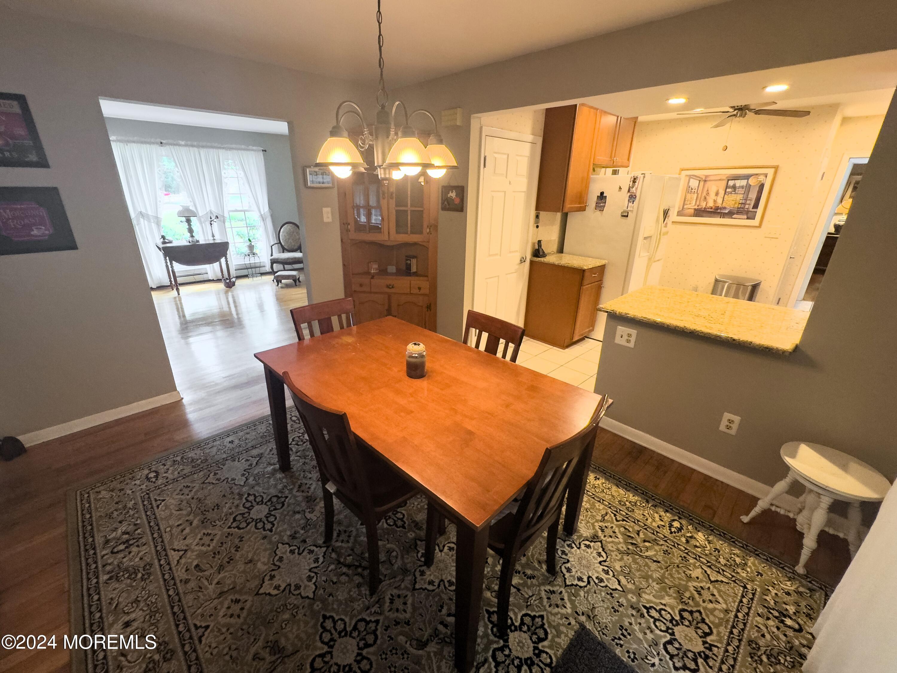 56 Toms River Road Jackson, NJ 08527 - Photo 29 of 58 56 Toms River Dining to Living