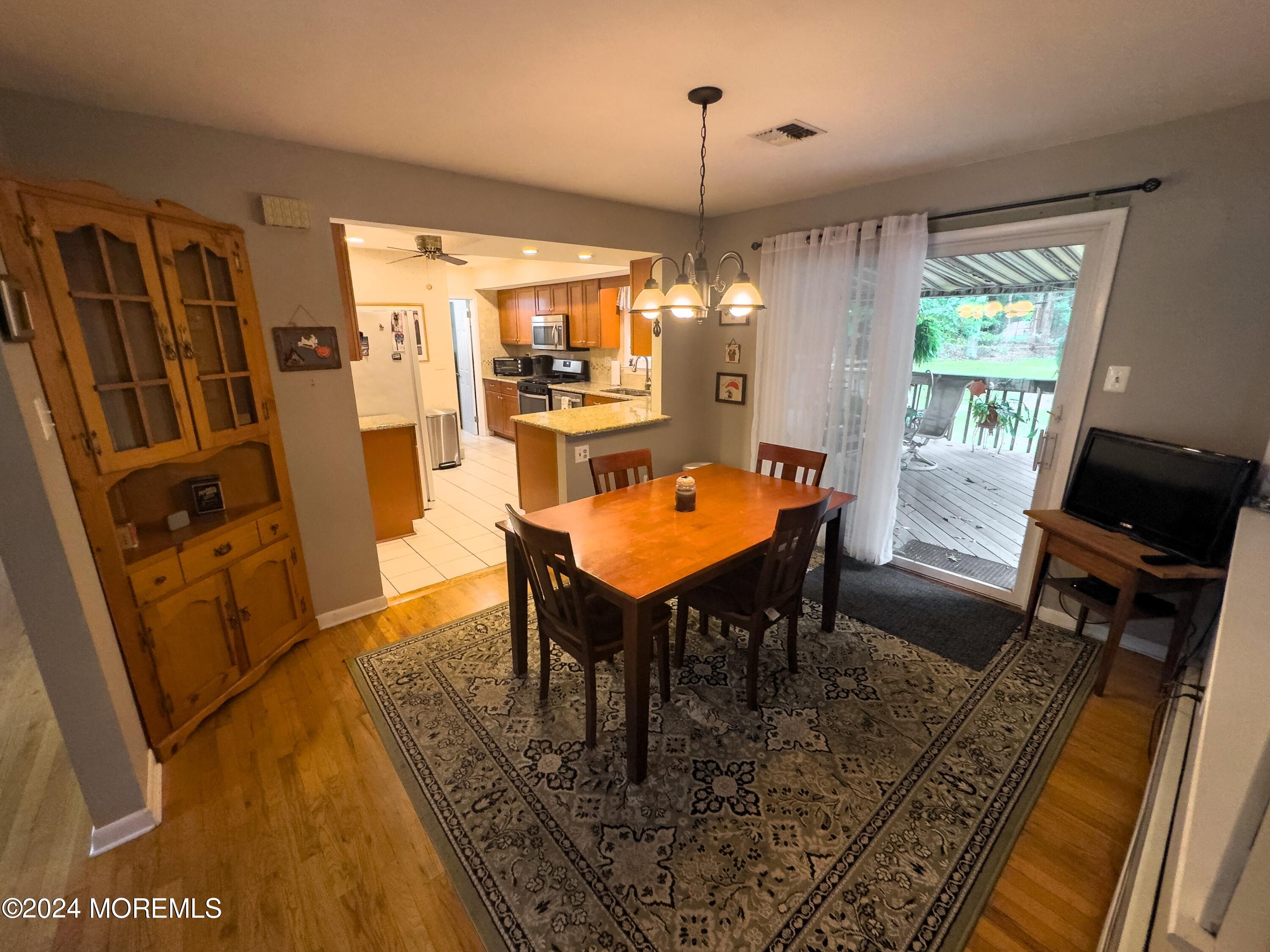56 Toms River Road Jackson, NJ 08527 - Photo 30 of 58 56 Toms River Dining to Kitchen
