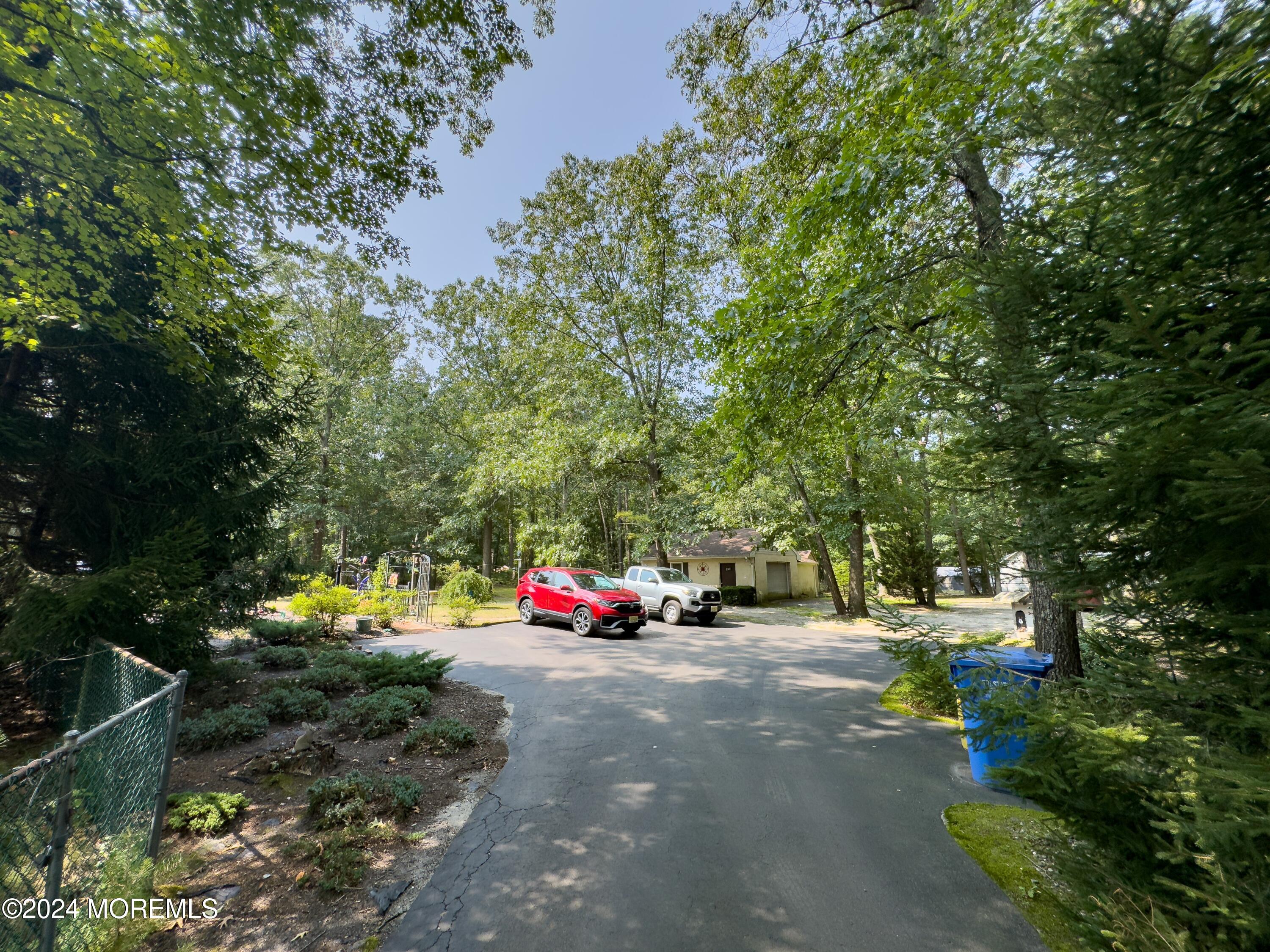 56 Toms River Road Jackson, NJ 08527 - Photo 42 of 58 56 Toms River Driveway to Back