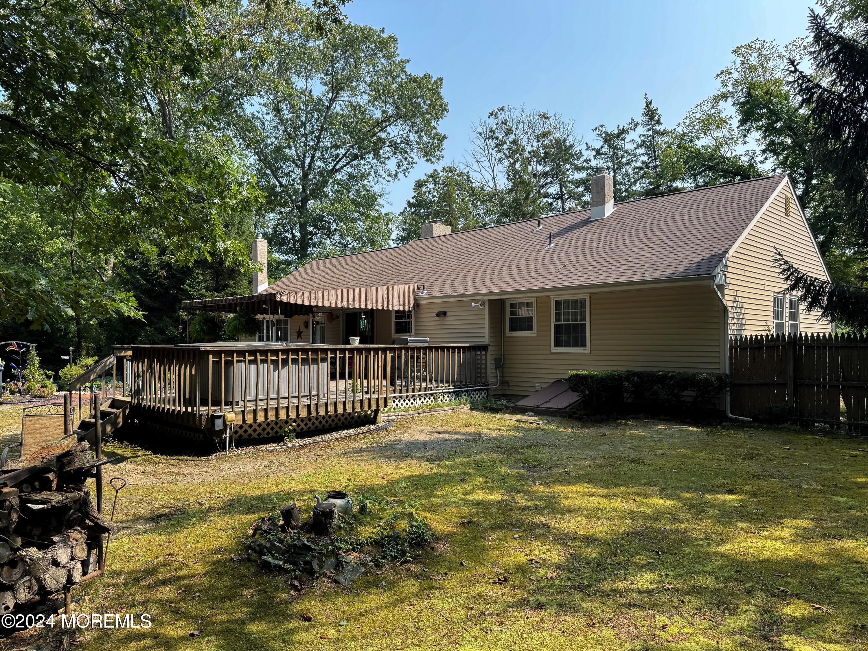 56 Toms River Road Jackson, NJ 08527 - Photo 45 of 58 56 Toms River Back Deck