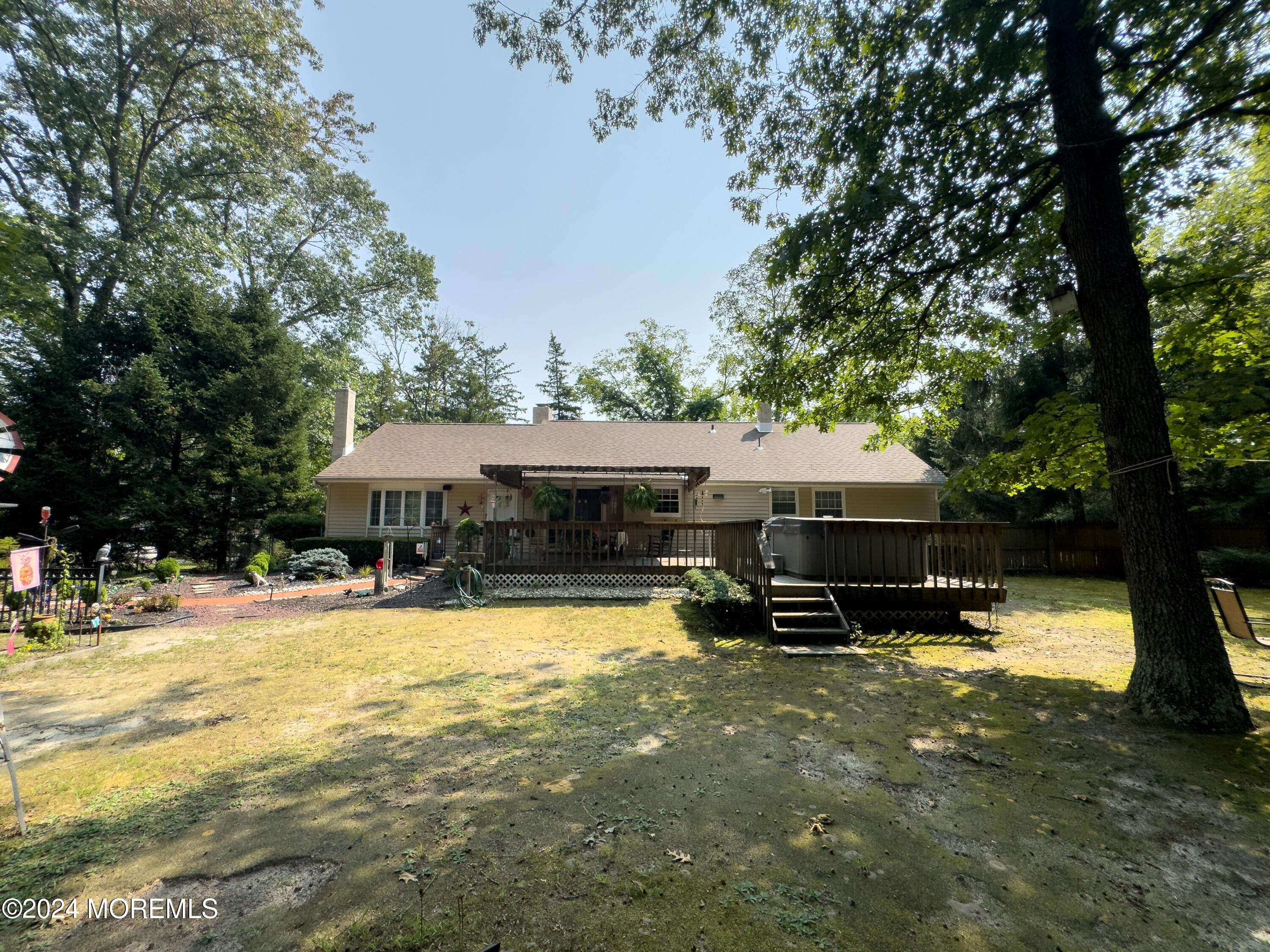 56 Toms River Road Jackson, NJ 08527 - Photo 55 of 58 56 Toms River Back of House