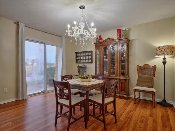 $184,900 | 1817 Veranda Drive, West Columbia, TX 77486