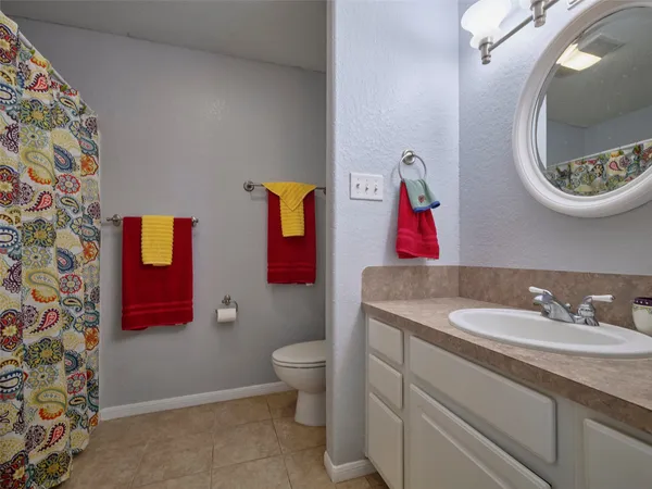 $184,900 | 1817 Veranda Drive, West Columbia, TX 77486