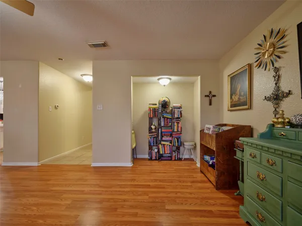 $184,900 | 1817 Veranda Drive, West Columbia, TX 77486