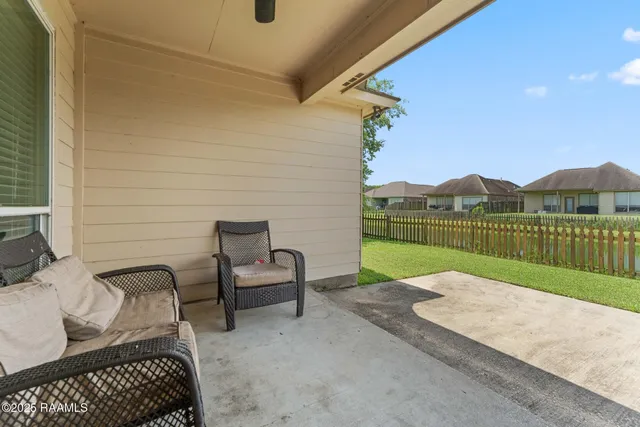 $1,900 | 2934 Nicholson Lake Drive, Baton Rouge, LA 70810