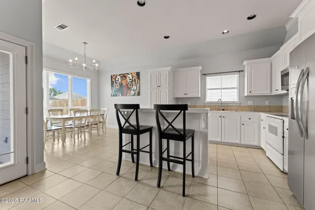 $1,900 | 2934 Nicholson Lake Drive, Baton Rouge, LA 70810